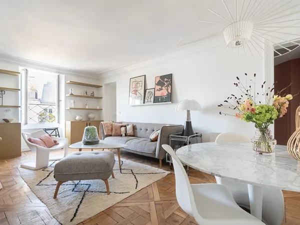 Appartement rénové par architecte - Palais Royal