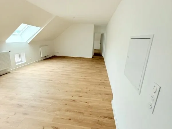 T2 de 51 m² entièrement rénové avec stationnement
