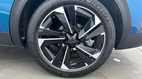 Peugeot 408 1.2 PureTech 130ch S&S Allure Pack EAT8 — photo 11