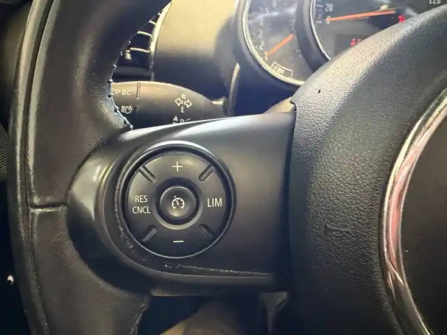 Mini Mini clubman one 102 ch — photo 8