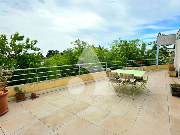 MONTPELLIER AGRICULTURE - Appartement 4 pièces 82 m² avec terrasse et parking