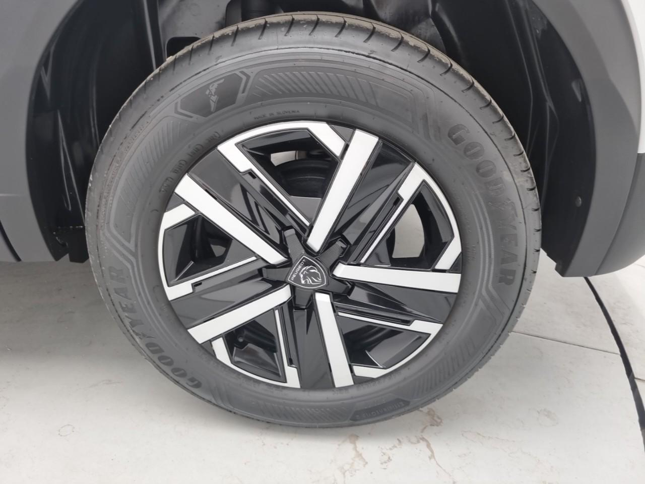 Peugeot 2008 100 s&s bvm6 style — photo 16