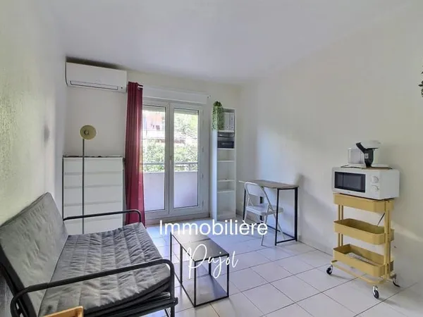 Camas/St Pierre 13005 - Studio meublé lumineux, climatisé avec balcon