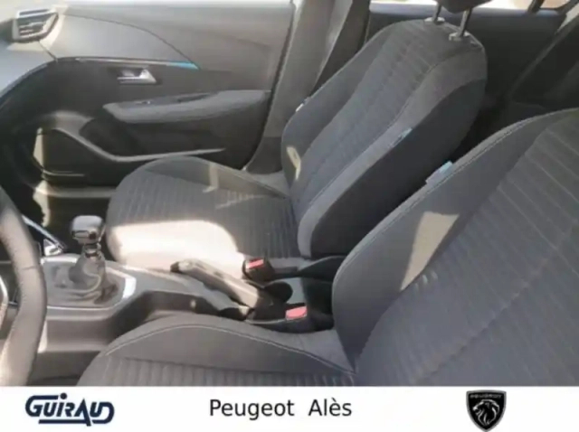 Peugeot 208 puretech 100 s&amp;s bvm6 — photo 7