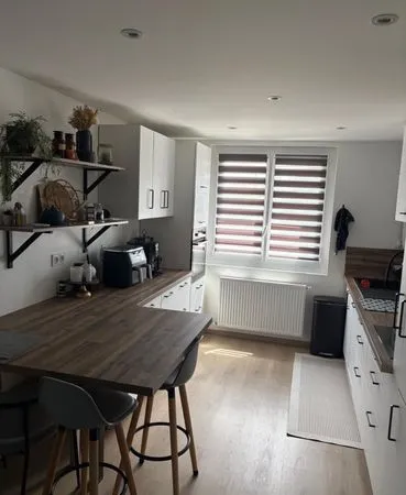 Appartement refait à neuf non meublé