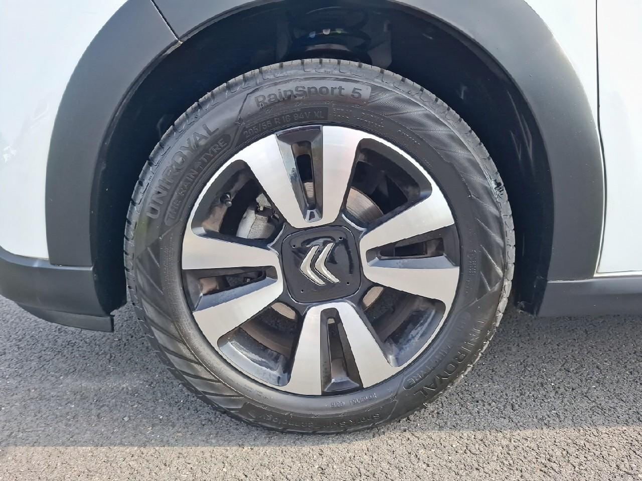 Citroën C3 1.2 puretech 83ch s&s shine — photo 11