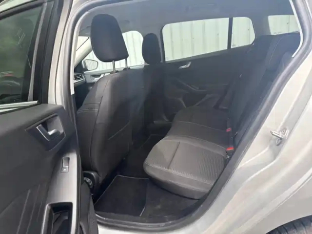 Ford Focus sw 1.0 flexifuel mhev 125ch titanium x business powershift — photo 9