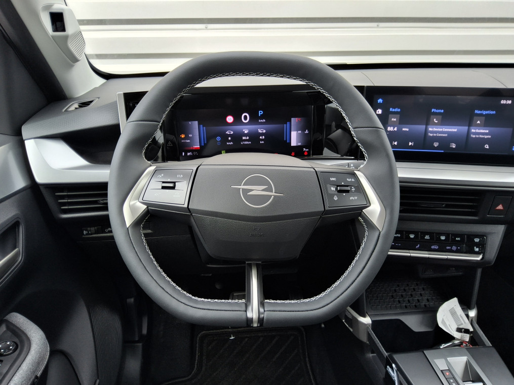 Opel FRONTERA — photo 18