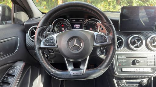 Mercedes Classe A 200 156 7G-DCT - Fascination – 2017 – 149236 km – Essence – Boîte Automatique — photo 42