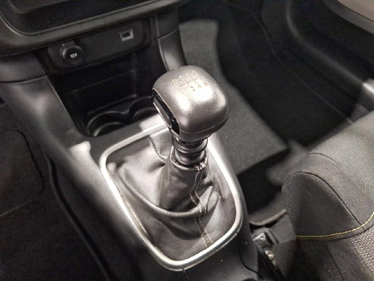 Citroën C3 bluehdi 100 s&s bvm6 shine business — photo 17