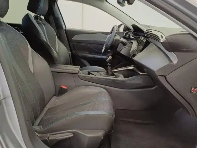 Peugeot 308 1.5 bluehdi 130ch s&amp;s allure — photo 9