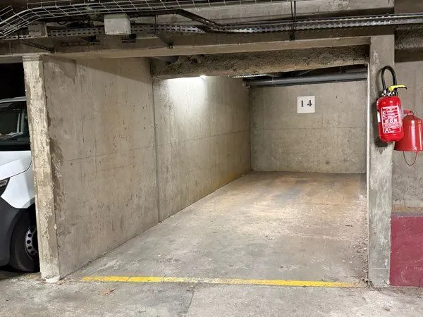 Place de parking à louer