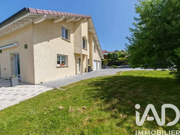 Maison 7 pièces 179 m²