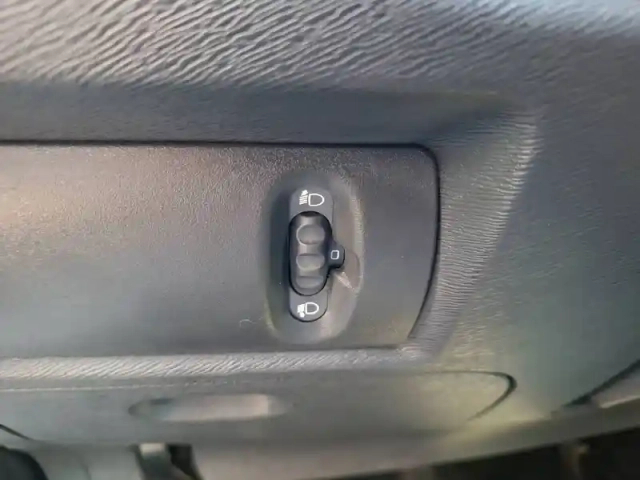 Renault Kangoo blue dci 80 — photo 6