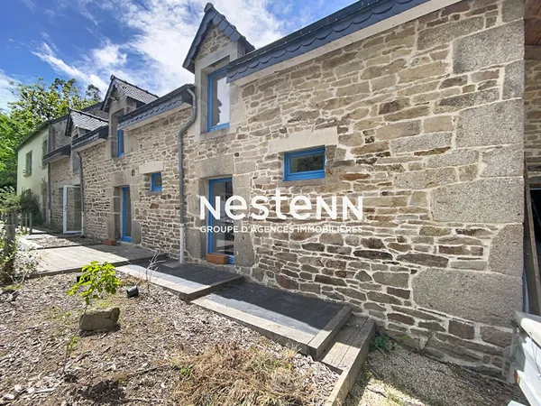 Ensemble Immobilier de deux maisons à Arzano