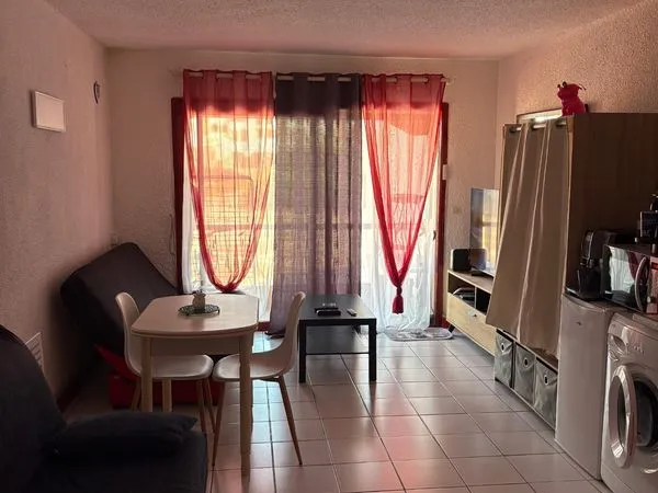 Location studio à l année
