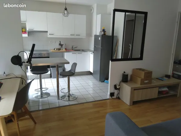 3 pièces 49 m2 meublé