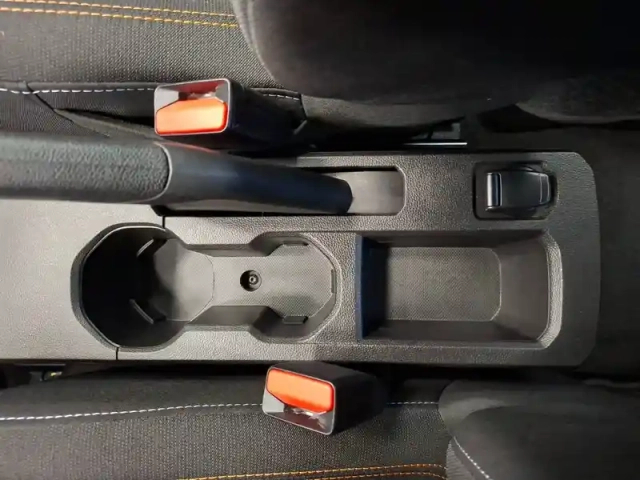 Dacia Sandero eco-g 100 — photo 24