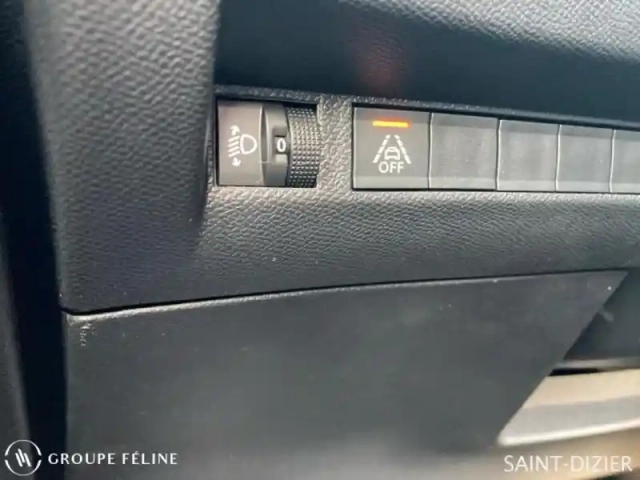 Peugeot 2008 e- 136ch active business — photo 15