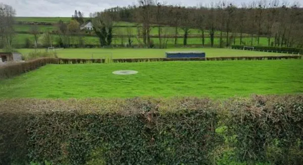Terrain 1600 m²