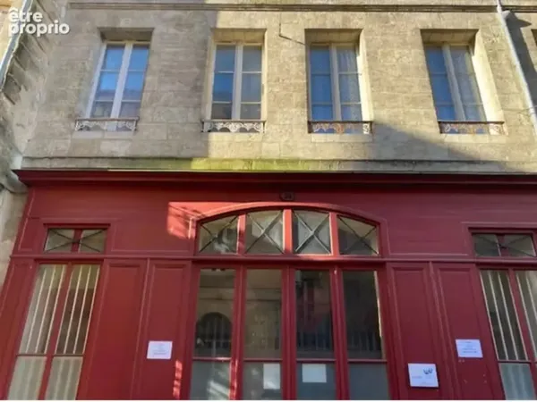 Commerce 105 m²