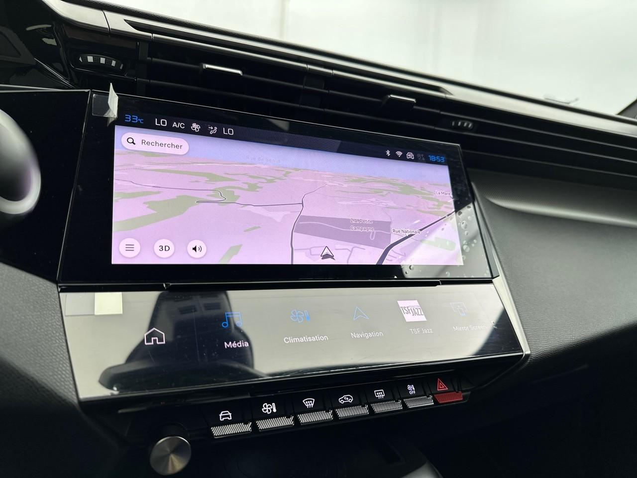 Peugeot 308 sw phev 180 e-eat8 gt — photo 10