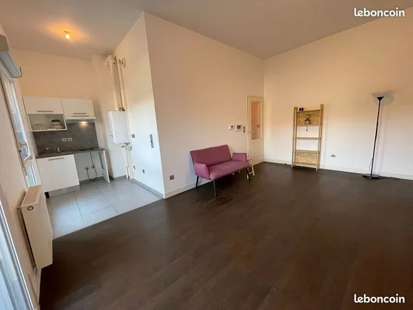 Studio 1 pièce 38 m²