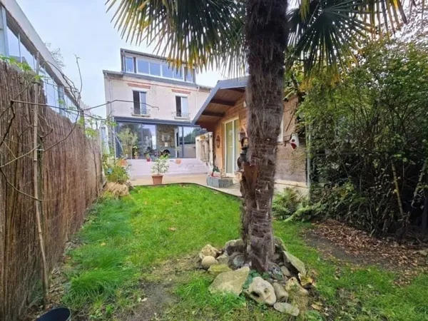 Maison 6 pièces 200 m²