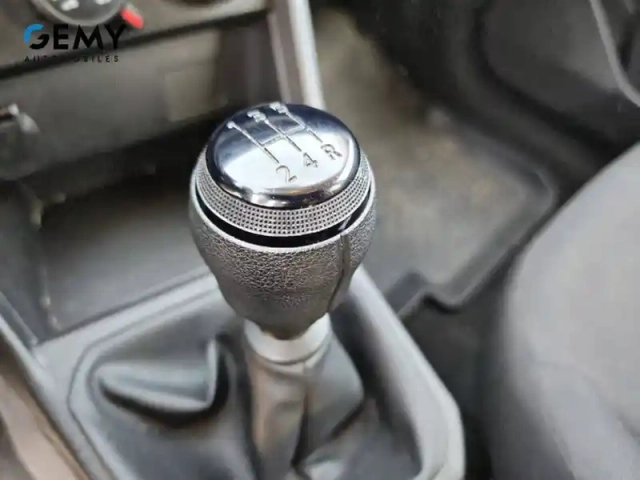 Dacia Sandero sce 65 - 22 — photo 12