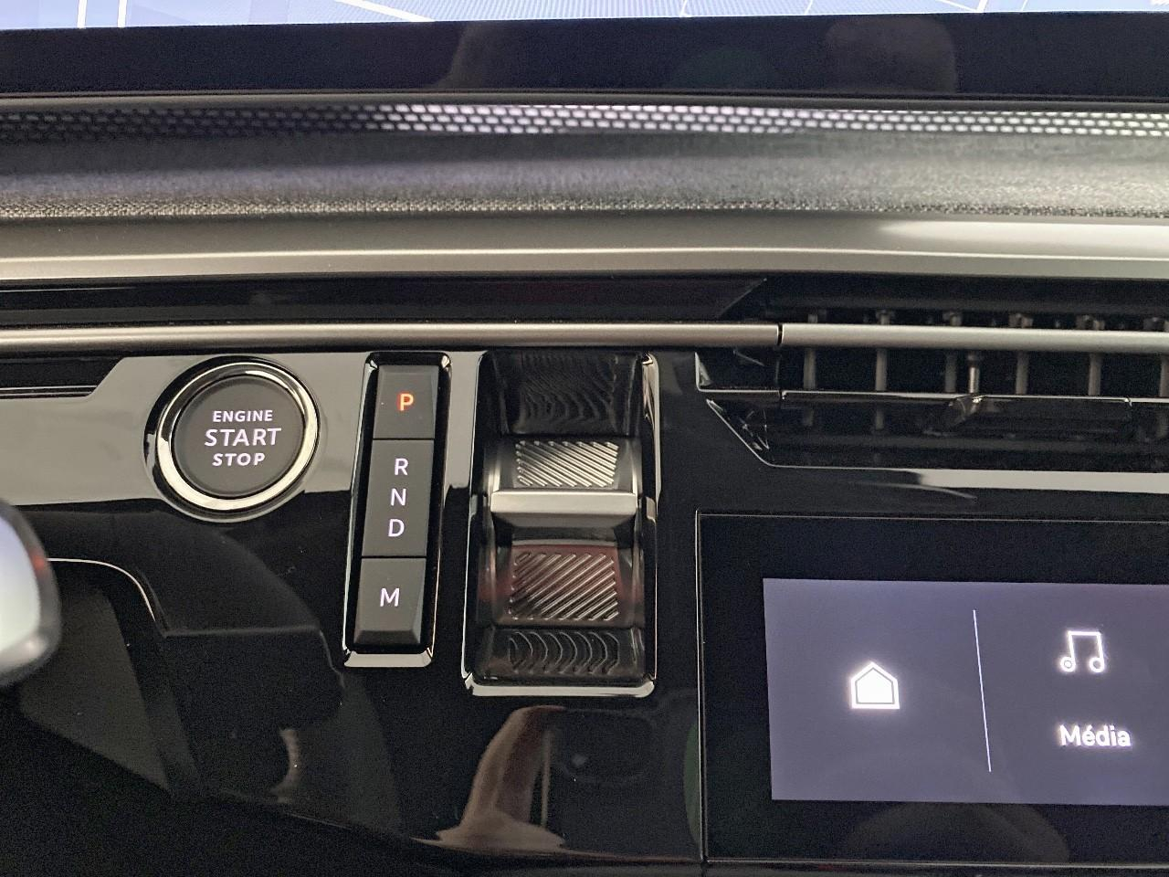 Peugeot 3008 hybrid 145 e-dcs6 gt — photo 15