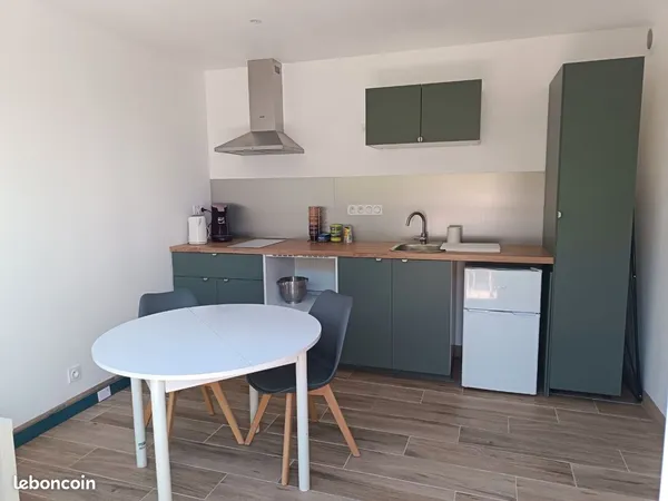 Maisonnette meublée 32 m² - Étudiant(e) - 740 TOUT COMPRIS