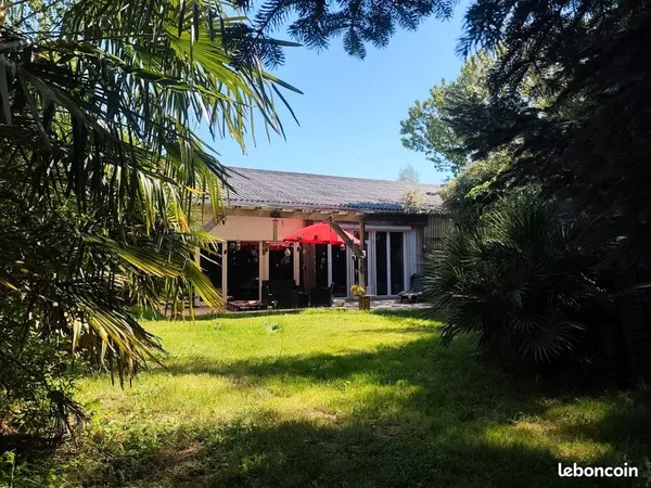 à Saisir . DIRECT PROPRIÉTAIRE .Magnifique propriété arborée 240000 euros clés en mains / Frais de N