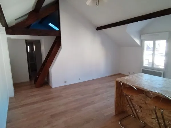 Location appartement T3 avec mezzanine au coeur d'arpajon