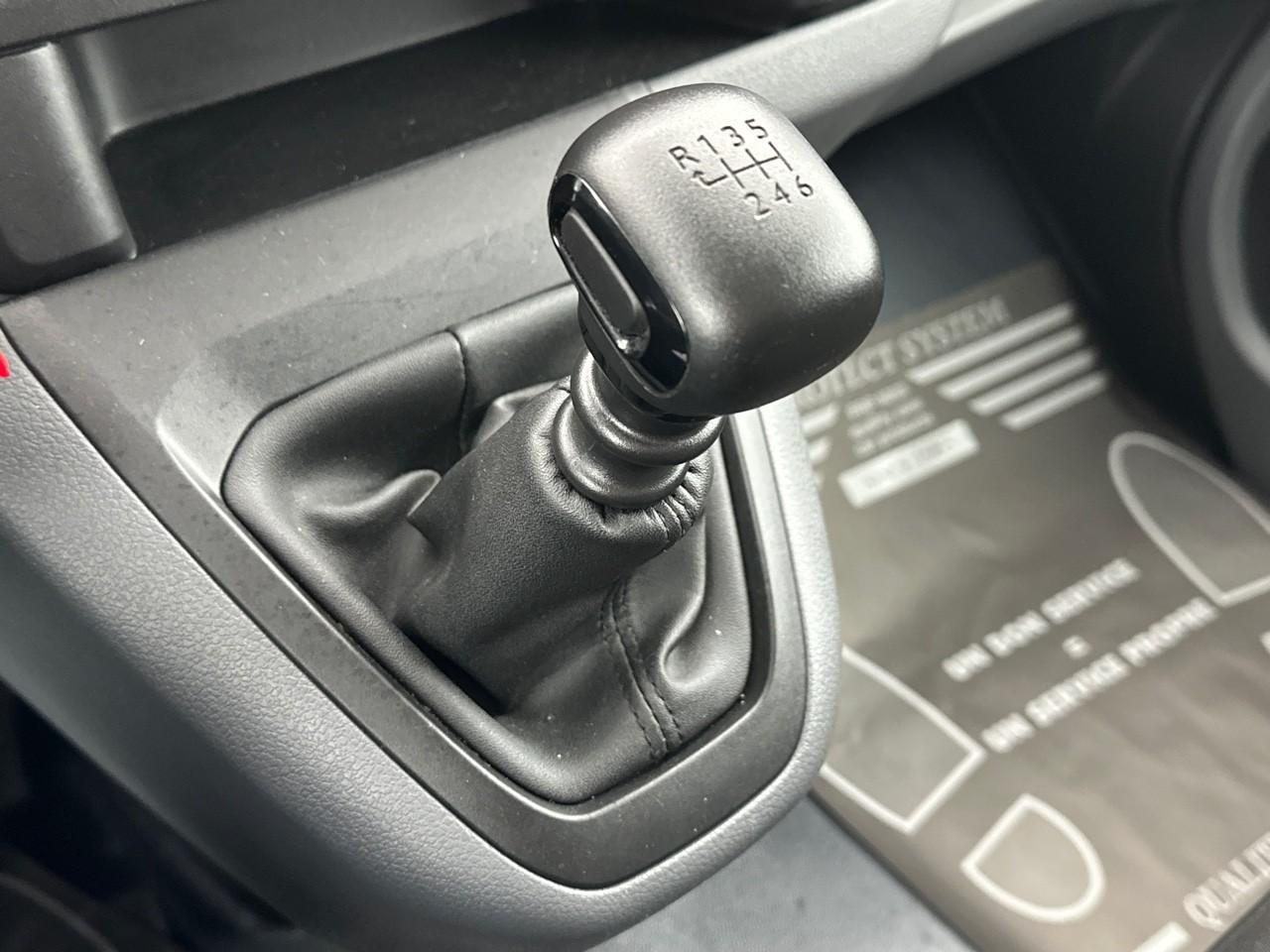 Peugeot Expert long bluehdi 120ch s&s bvm6 — photo 28