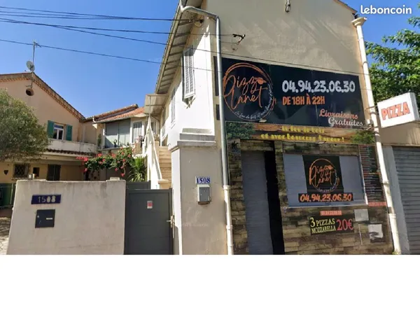 Pas de porte pizzeria au feu de bois