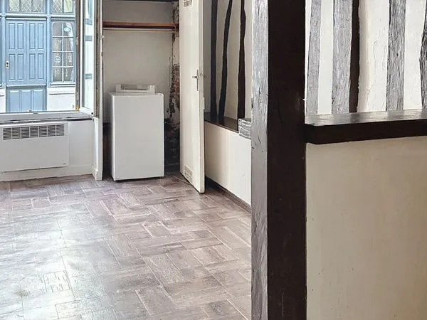 Studio 1 pièce 17 m²