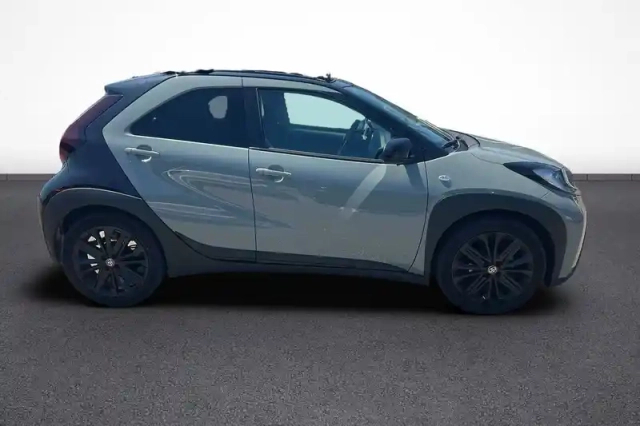 Toyota Aygo X 1.0 vvt-i 72 — photo 7