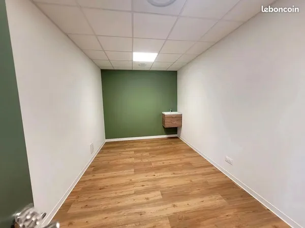 Local 13 m² Plan-de-Cuques