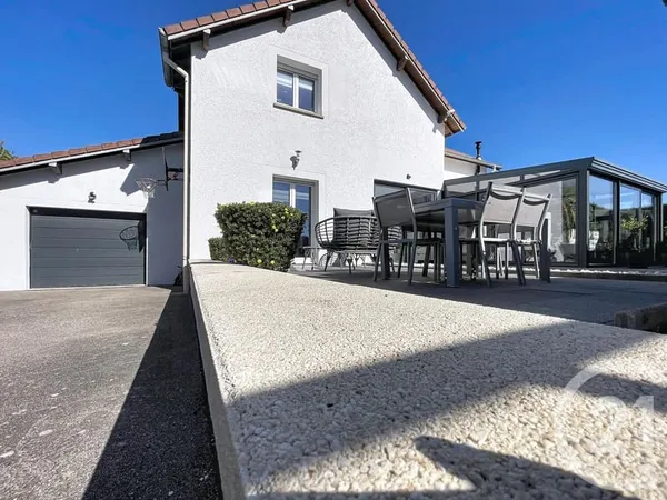 Maison 7 pièces 216 m²