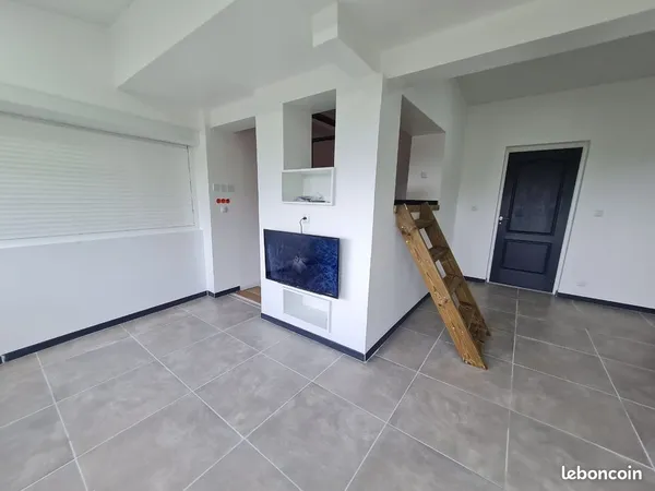 Apt T3 meublé de 65 m2 Schoelcher