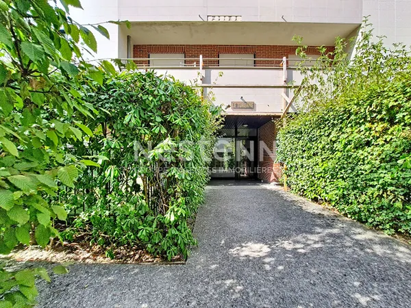 Orléans ! Appartement T2 avec ascenseur et parking en sous sol