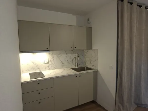 Location T1 Bis 32m2 rénové Pau centre