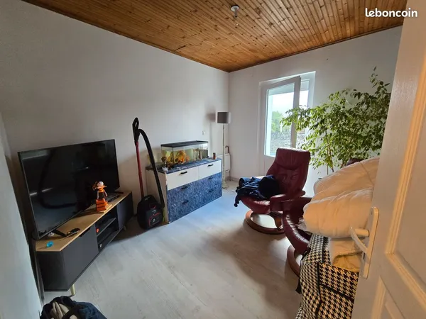 Maison à louer, bourg
