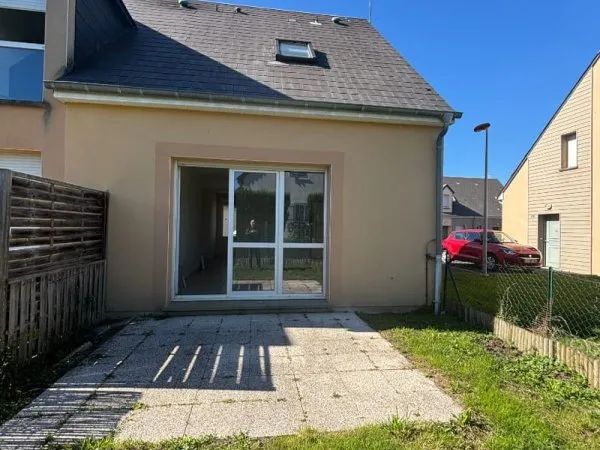 EXCLUSIVITE Appartement Le Poinçonnet 2 pièce(s) avec terrasse et jardinet