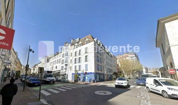 Local 66 m²