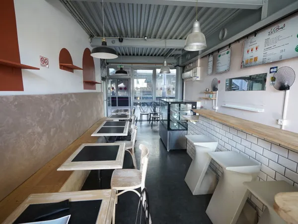Loue local commercial 36m² Arles centre sans DAB