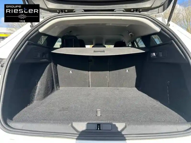 Peugeot 308 sw phev 180 e-eat8 — photo 46