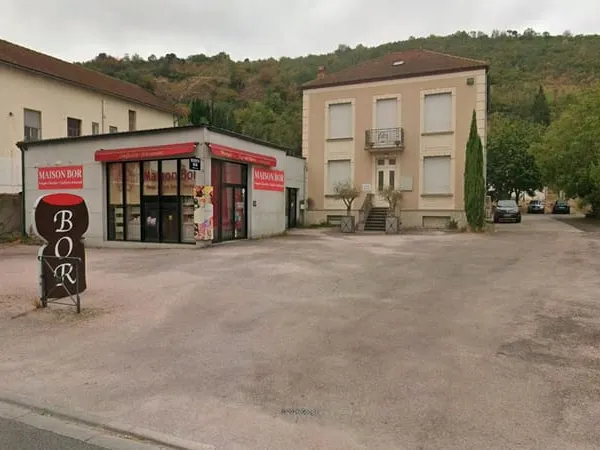 LIMOUX EMPLACEMENT COMMERCIAL DE PREMIER ORDRE SUR AXE PRINC