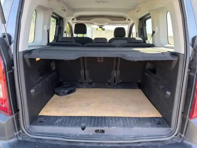 Citroën Berlingo e- taille m 136 ch 100 kwh automatique — photo 6