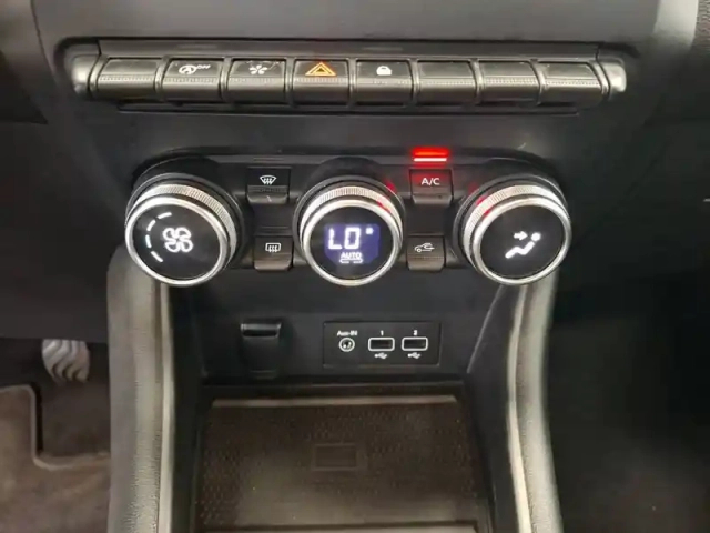 Renault Captur tce 100 gpl - 21 — photo 27